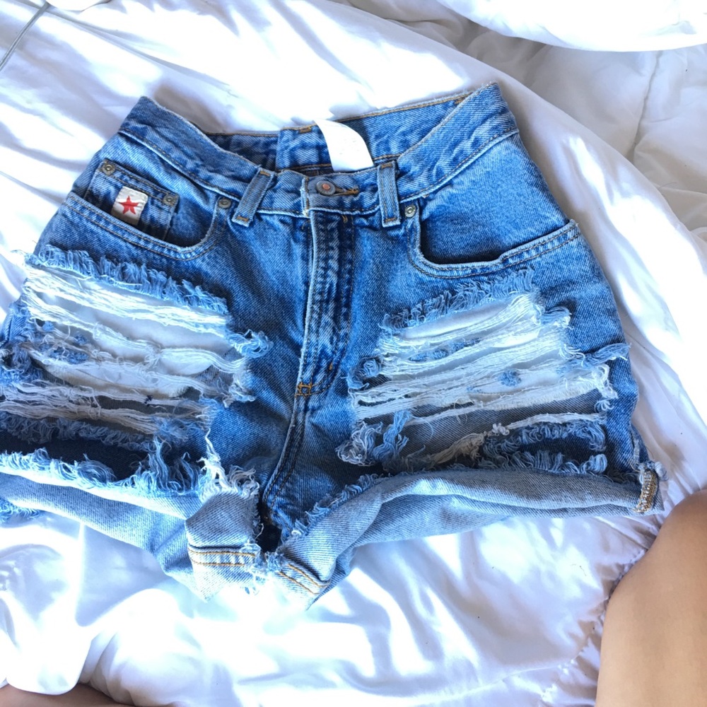 High waisted denim shorts !!